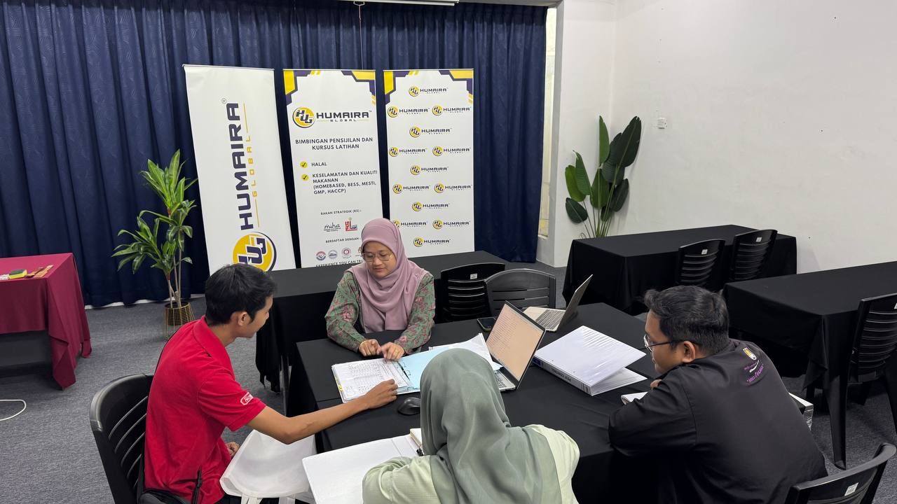 Dokumen dan rekod pemprosan di kilang makanan Halal : Senarai rekod dan dokumen untuk permohonan sijil Halal